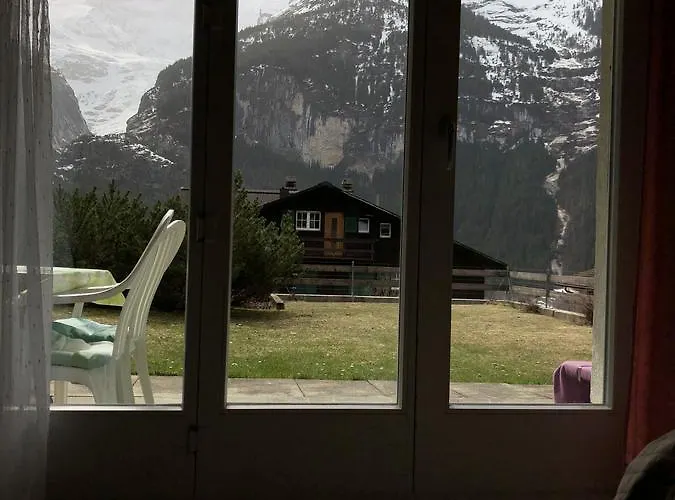 Almis Sunna Grindelwald