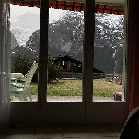 Almis Sunna Grindelwald